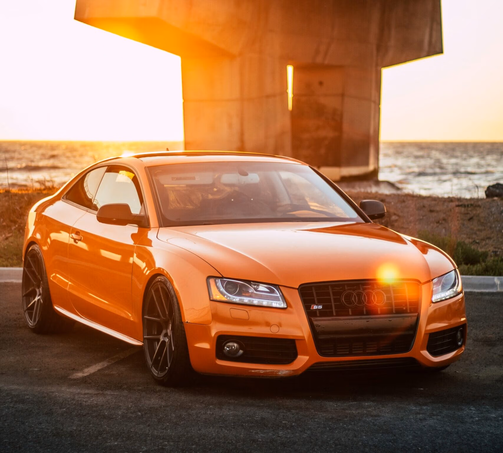 Professional auto glass replacement for windshields, sunroofs & more. ADAS recalibration, mobile service, insurance help. Safety-focused quality work.