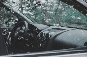Cracked windshield in July heat? See how fast repair turns into replacement, and what to do before the crack spreads further.